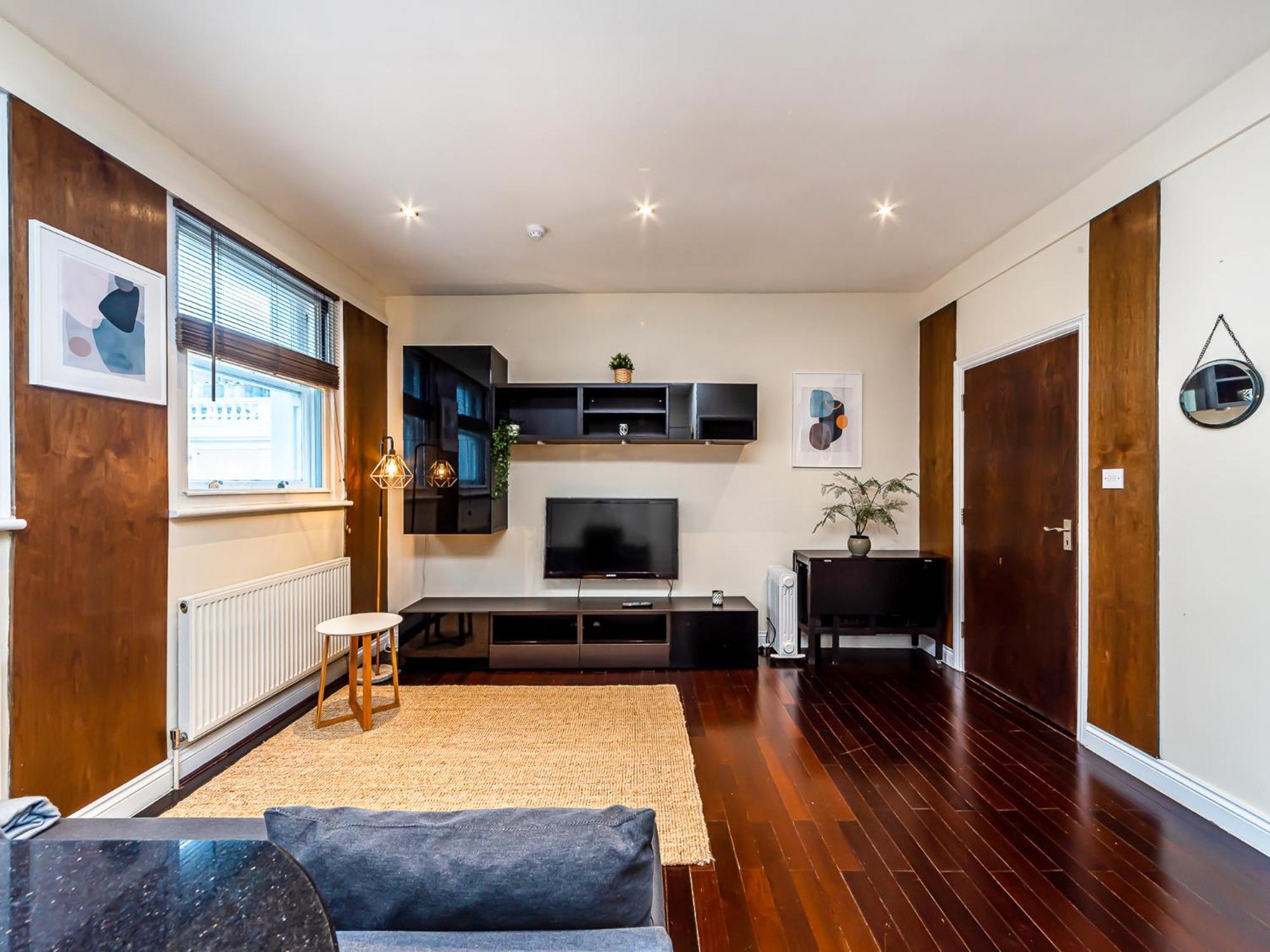 Pass The Keys West End Apartment Near Tottenham Court Road Лондон Екстериор снимка