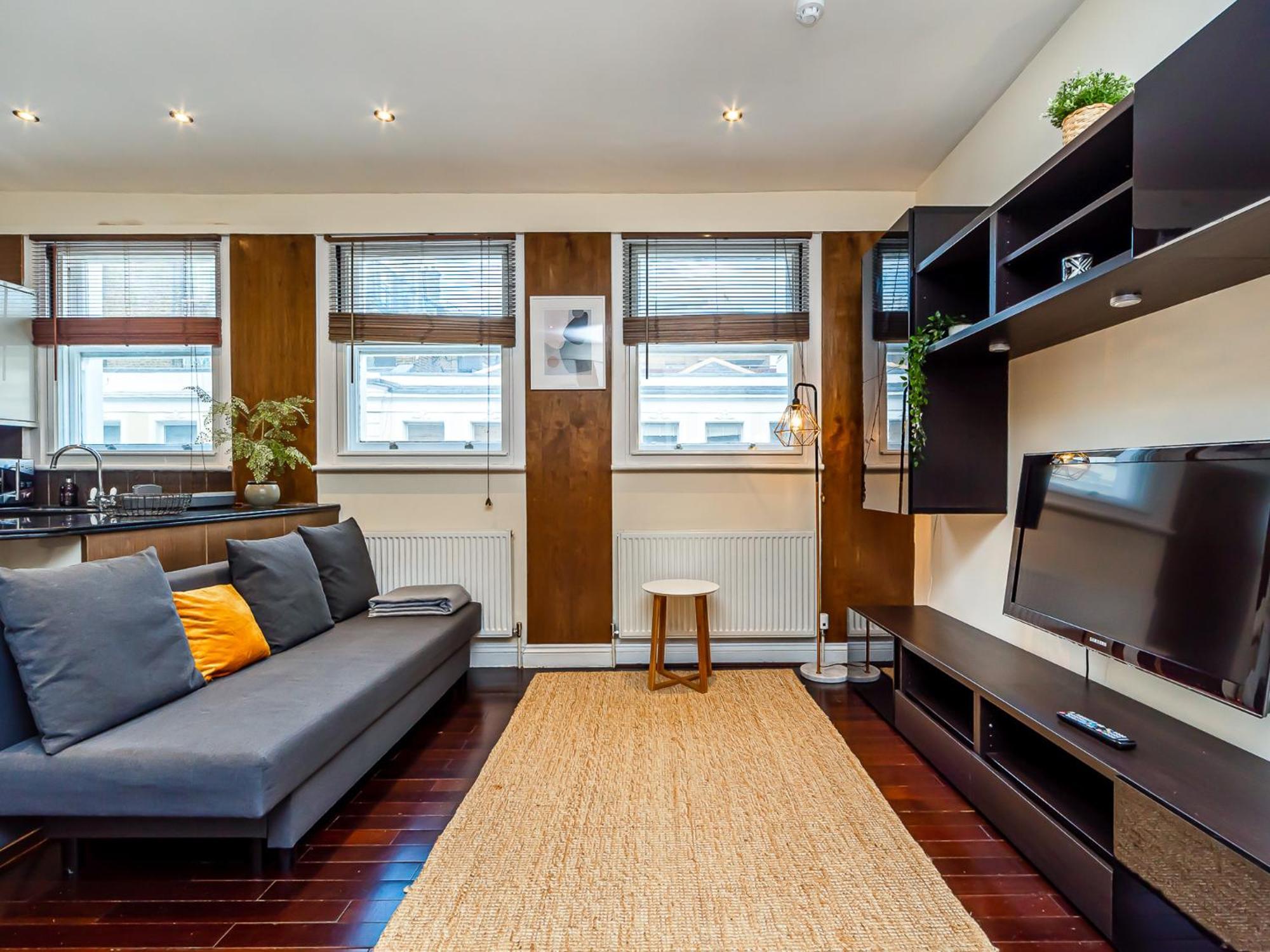 Pass The Keys West End Apartment Near Tottenham Court Road Лондон Екстериор снимка