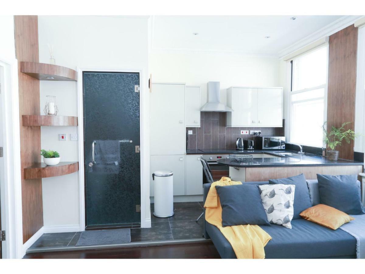 Pass The Keys West End Apartment Near Tottenham Court Road Лондон Екстериор снимка